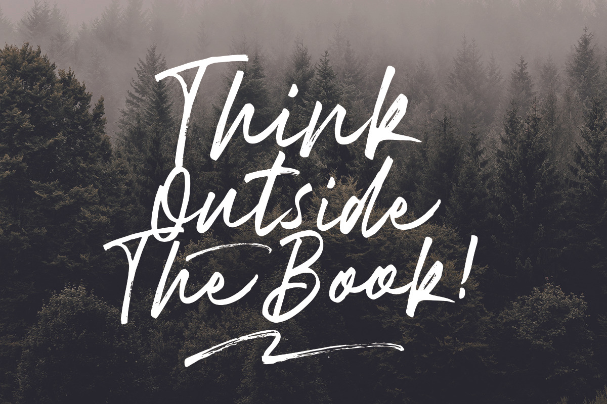 Dreamland | Brush Font preview 3