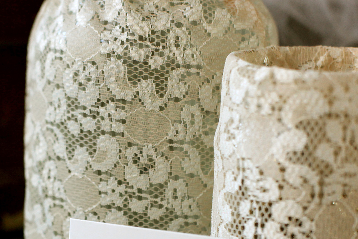 Anne Marie's Watercolour Florals, an Illustration by Doris Jetz (Photo 10 of 15)