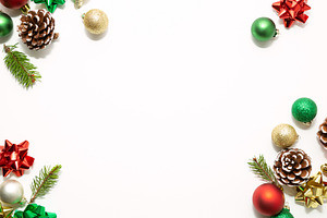 Christmas frame with ornaments isola