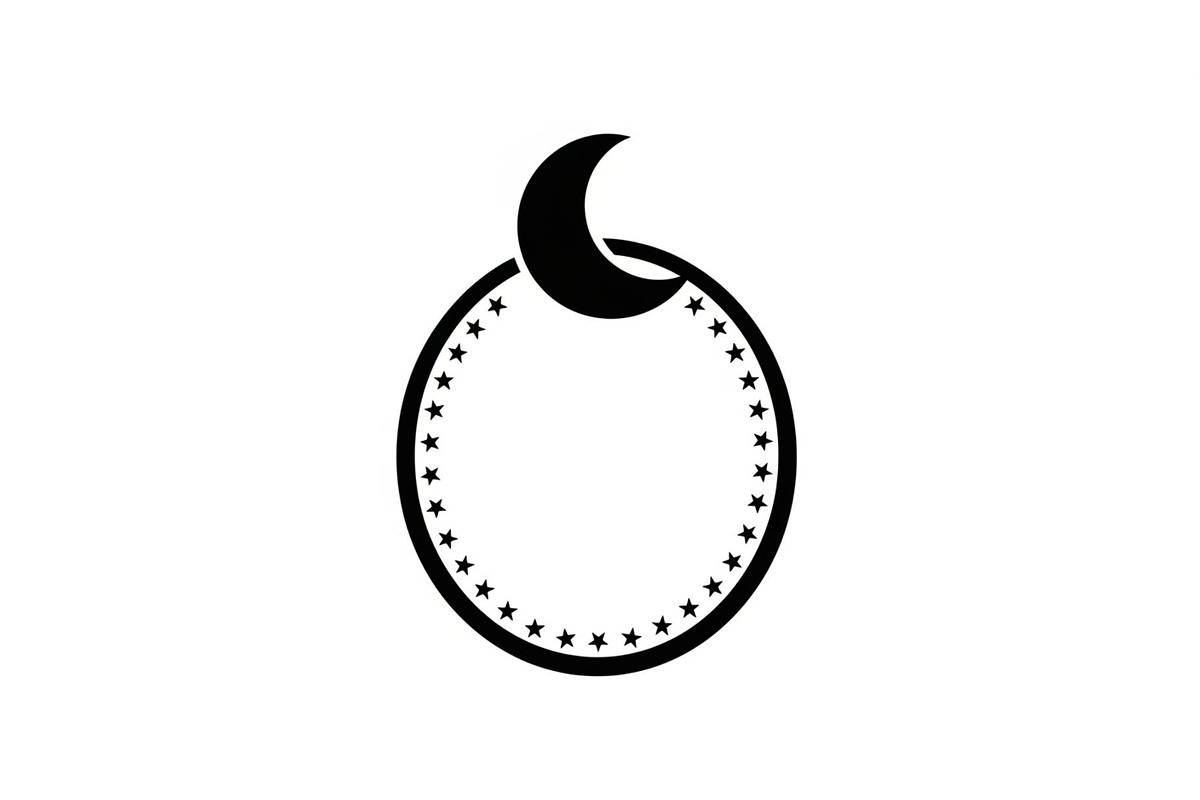 Crescent Moon Round Frame Bundle, an Illustration by Creativeshirt (Photo 22 of 31)