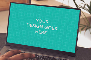 Notebook Display Mockup #40