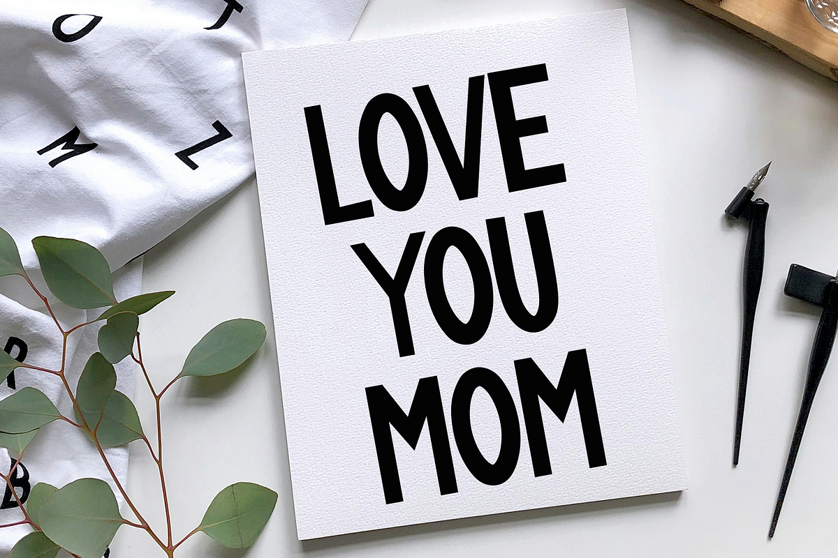 Mama, a Script Font by InermediaSTUDIO (Photo 7 of 8)