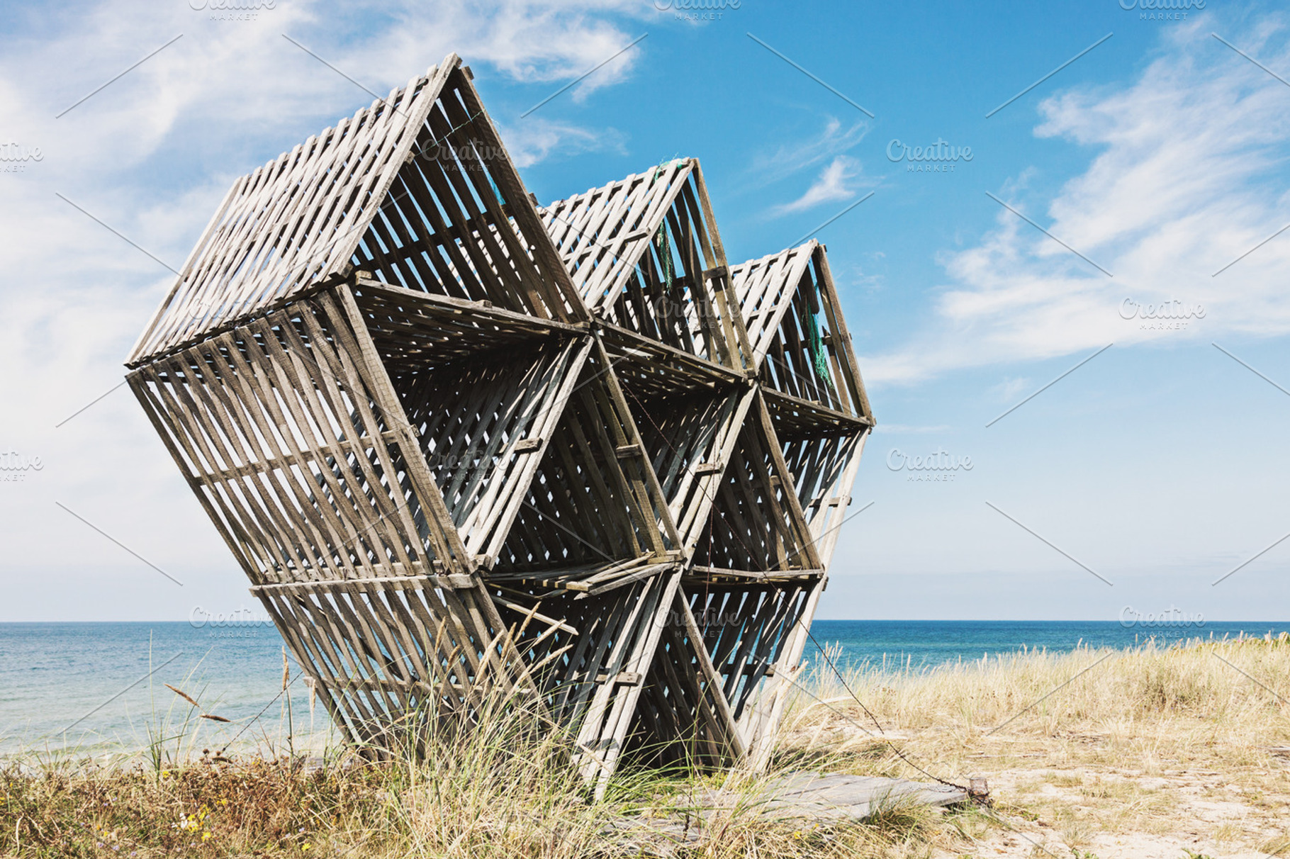 Abandoned wooden geometric sculpture, an Arts & Entertainment Photo by BOOCYS