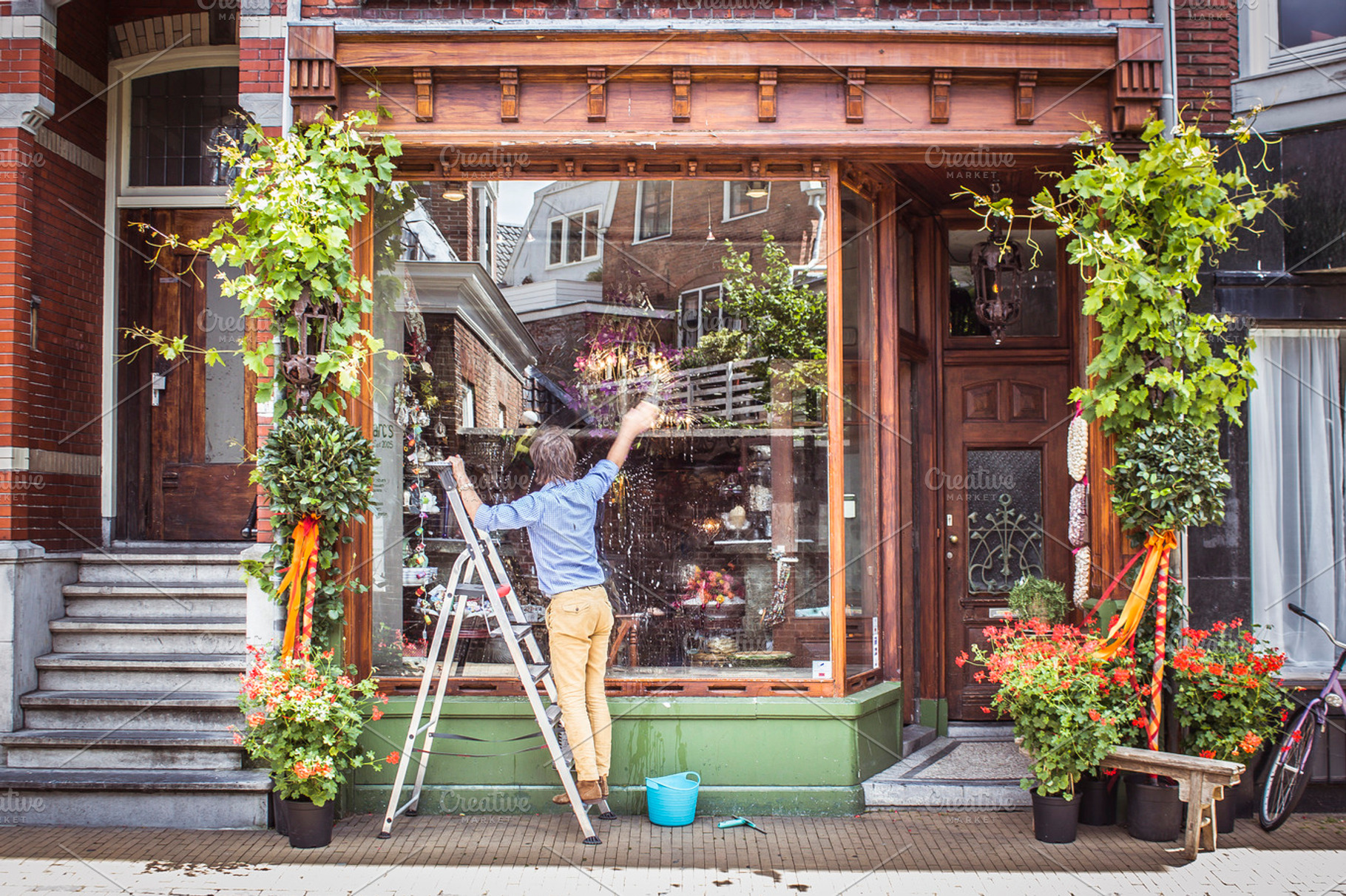 Shop Window Cleaning