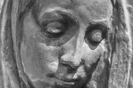 Statue of Mary, a Wallpaper Photo by KYNA STUDIO