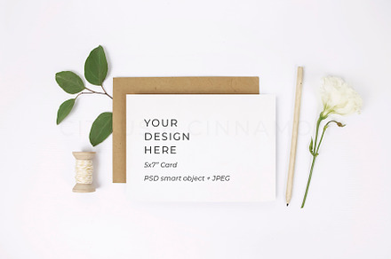 5x7 Landscape Card Mockup 0635