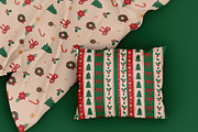 Cozy Traditional Christmas Pattern, a Pattern Graphic by CreativeChristiana (Thumbnail 5 of 12)
