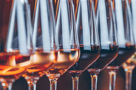 Wine glasses in a row. Buffet table, a Food & Drink Photo by Kate Molchanova