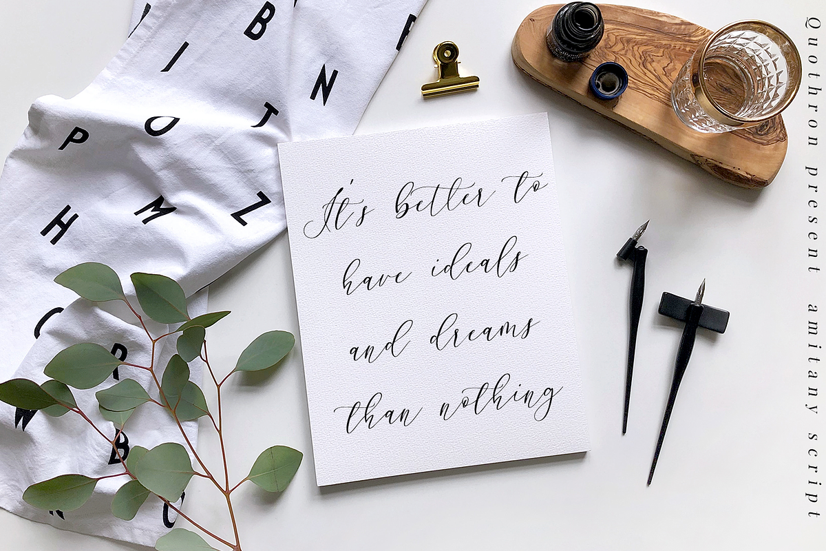 Amitany Script Font preview 5