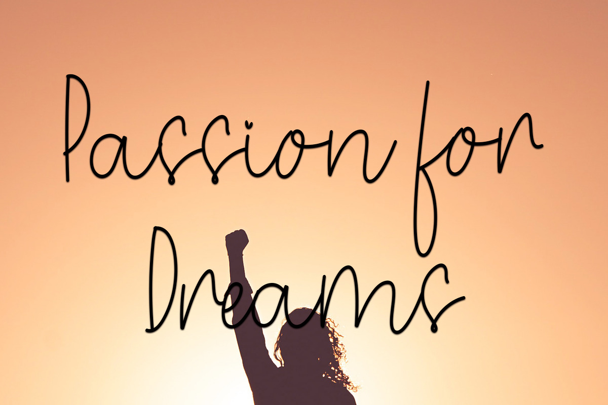 Cupcake, a Handwritten Font by InermediaSTUDIO (Photo 3 of 5)