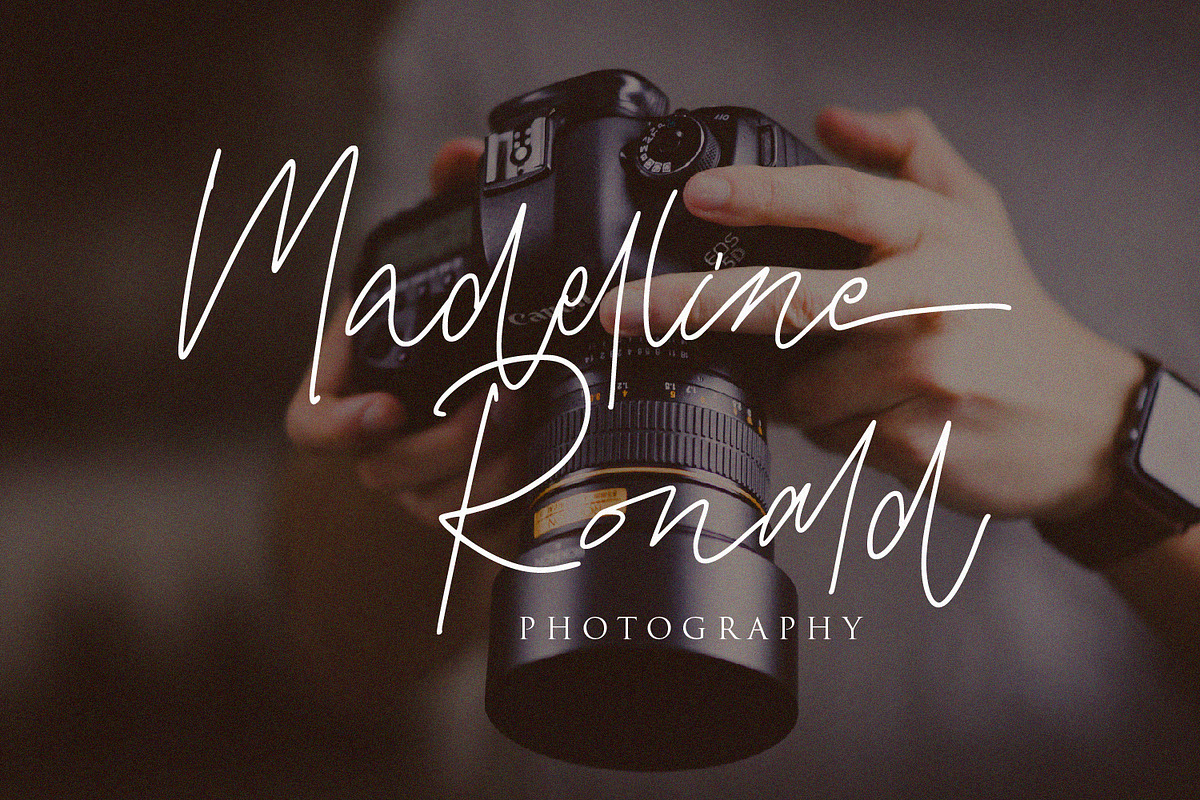 Daltana | Handwriting Font preview 2