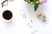 Styled Stock Desktop Vertical Image, a Photo by Rachel Allene (Thumbnail 3 of 3)