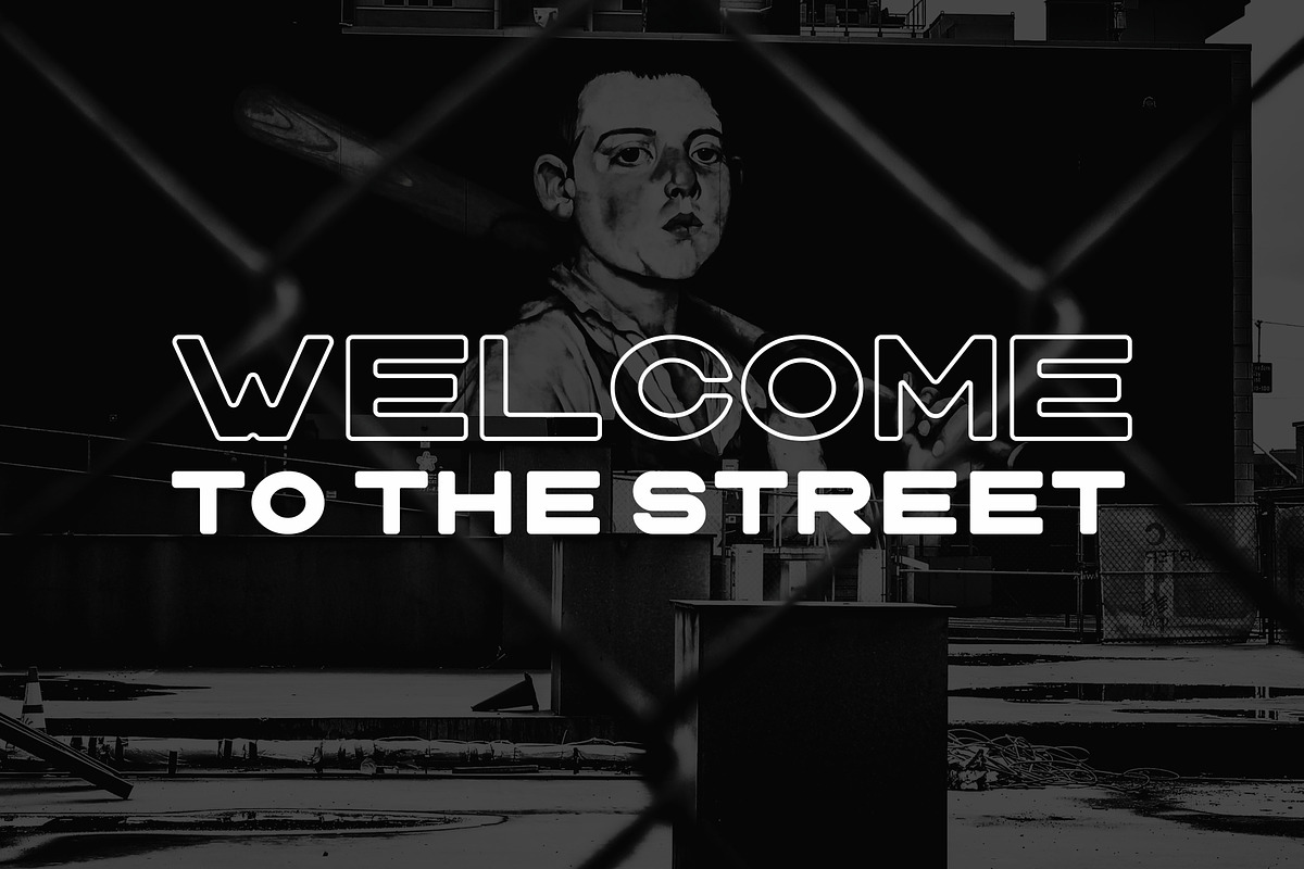 BULKY. Display typeface, 2 styles. preview 2