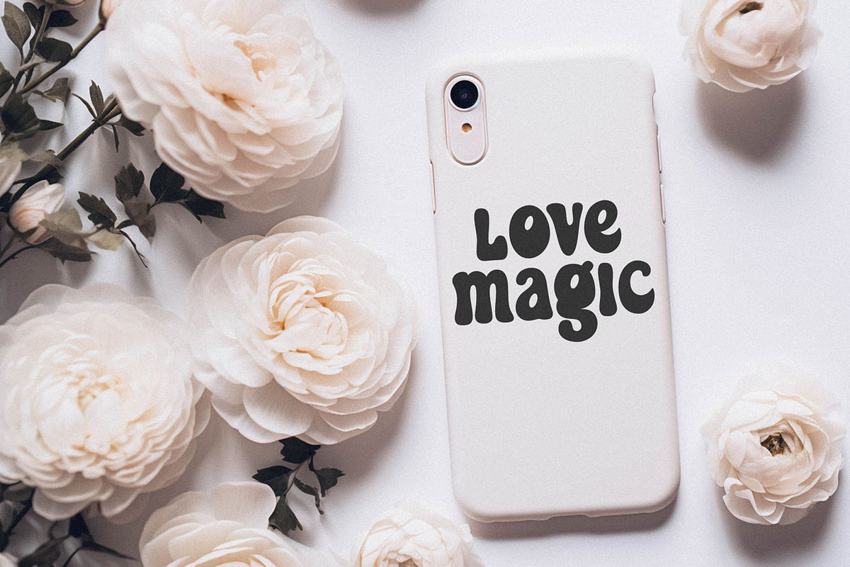 Dreamy Retro Font, a Handwritten Font by BarcelonaShop (Photo 8 of 10)
