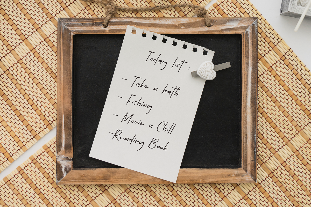 Essentials Handwriting, a Font by Essentials Studio (Photo 5 of 8)
