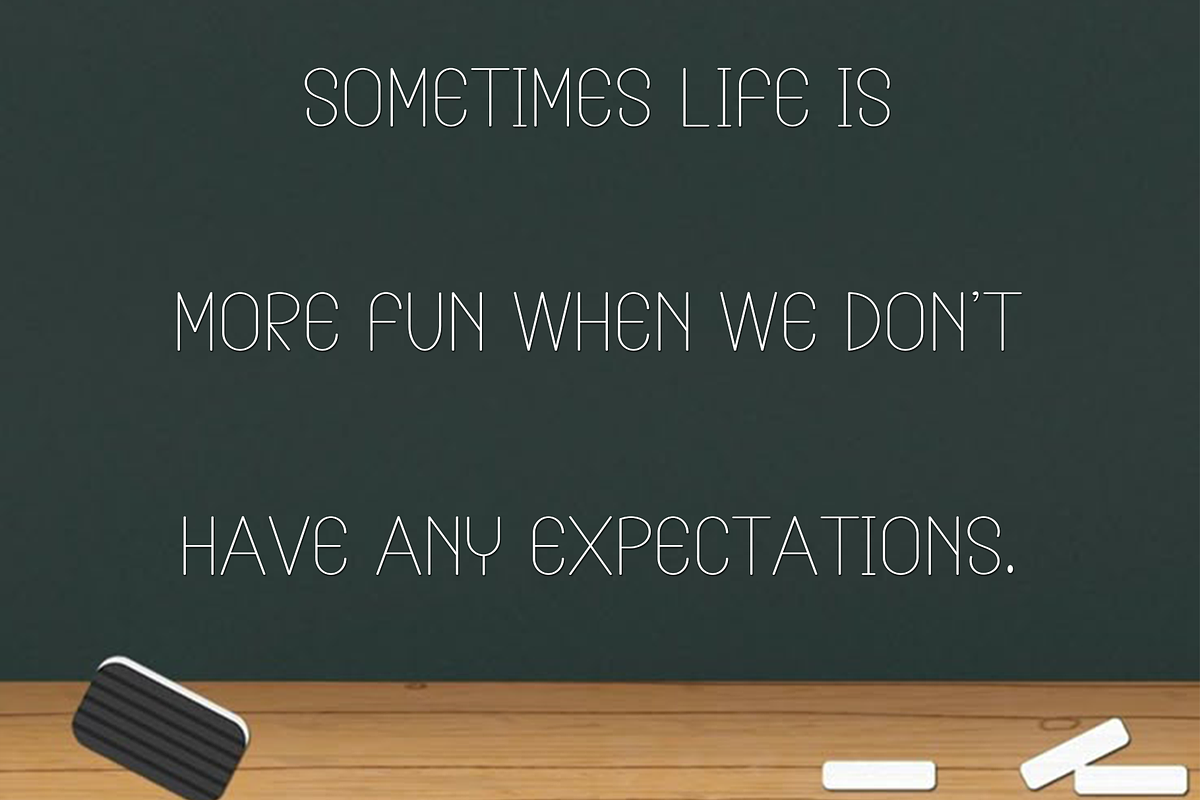 Lucky Sunday, a Sans Serif Font by InermediaSTUDIO (Photo 6 of 8)