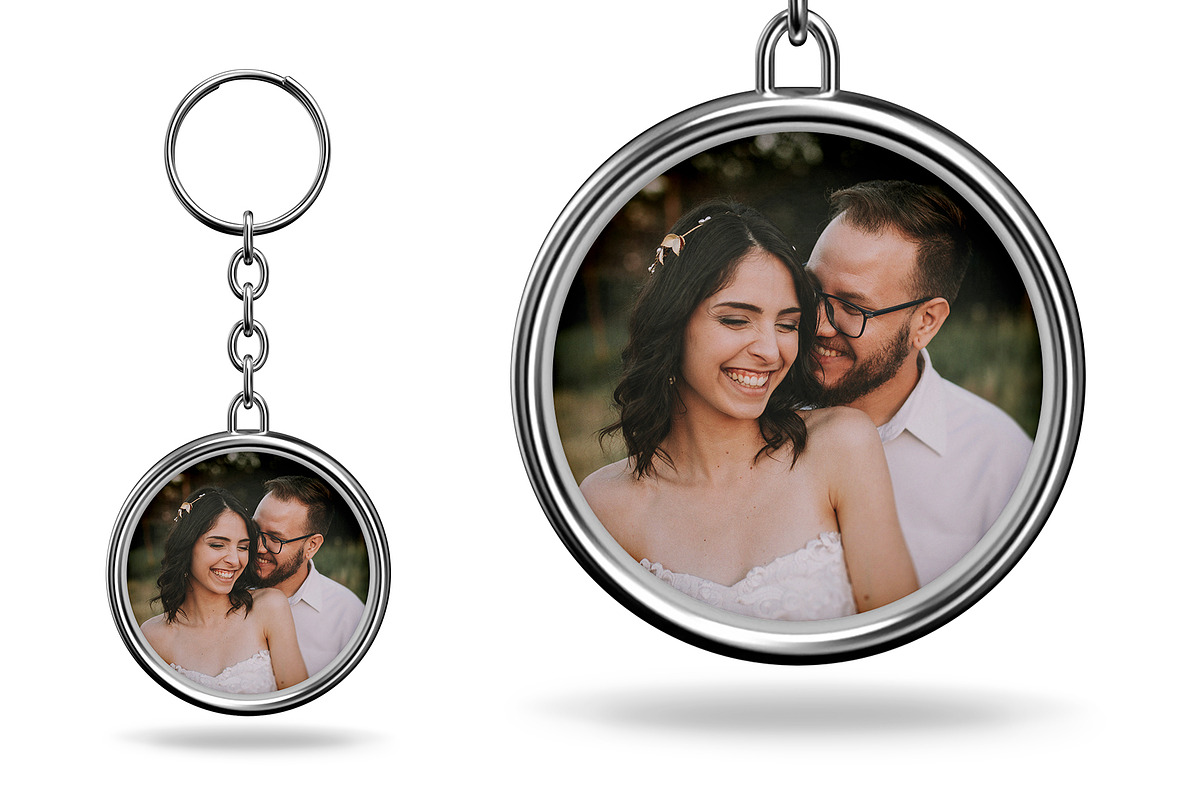Circle Shape keychain Mockup