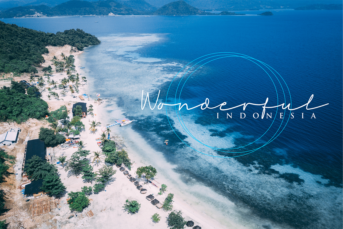 Rahayu Signature Font preview 7