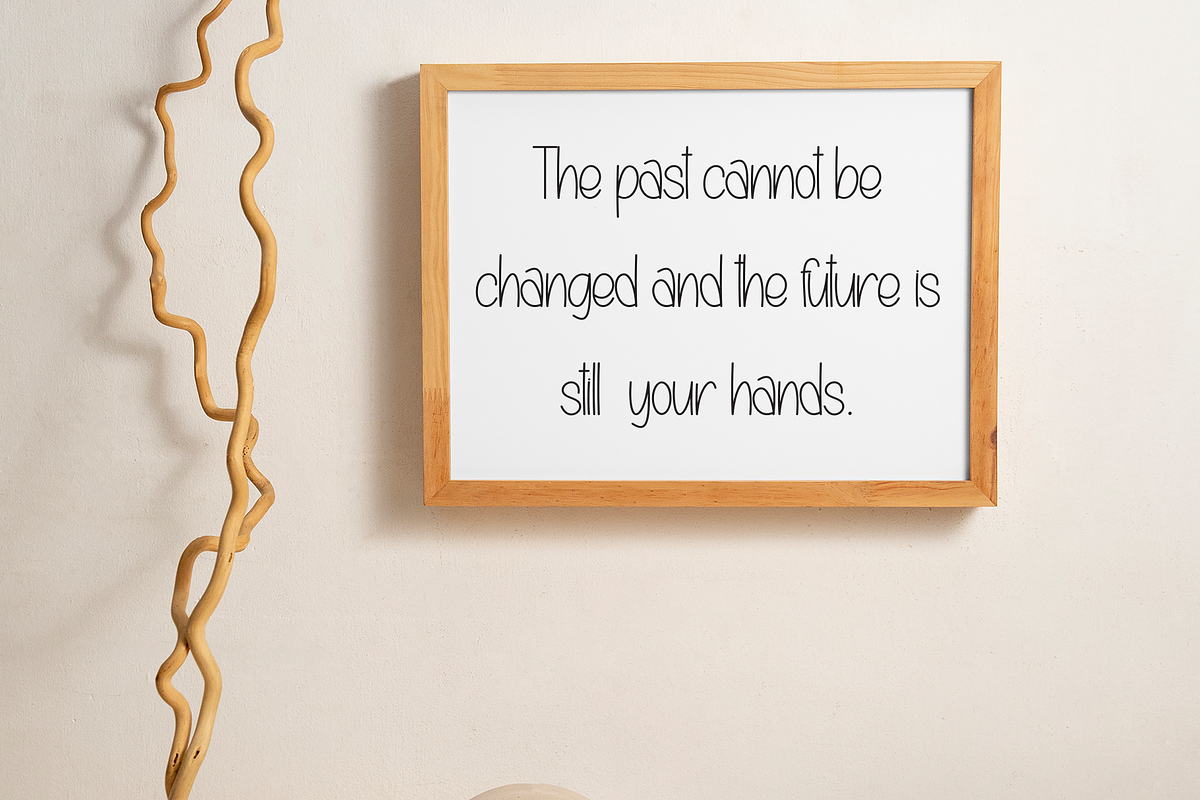 Refresh | Script Font, a Script Font by Scratchones (Photo 5 of 8)