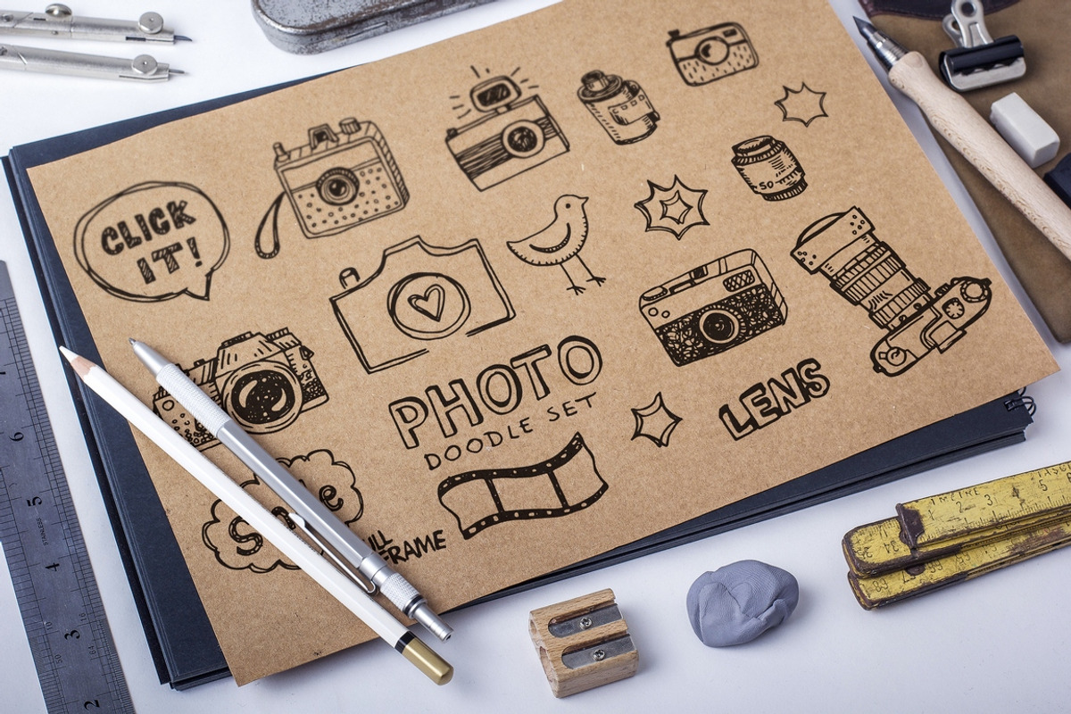 Retro photo doodles set + pattern, an Illustration by Hala (Photo 1 of 4)