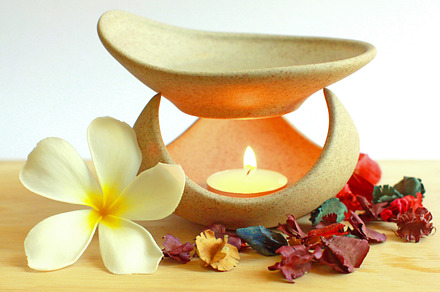 Aromatherapy lamp, flower and cadle preview 6