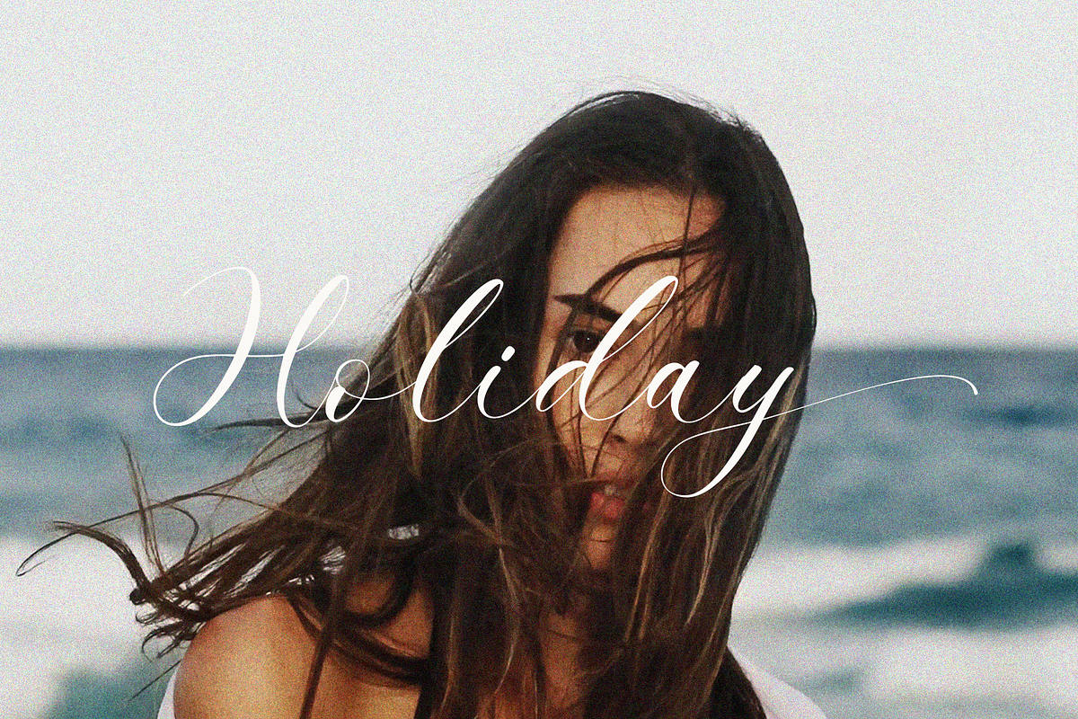 Glorea - A Lovely Calligraphy Font, a Script Font by Pen Culture (Photo 3 of 9)