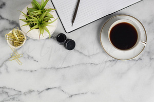 Calligraphy Styled Marble Desktop