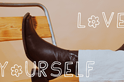 Gritty font set (outlines & solid), a Handwritten Font by Iasan Design (Thumbnail 2 of 7)
