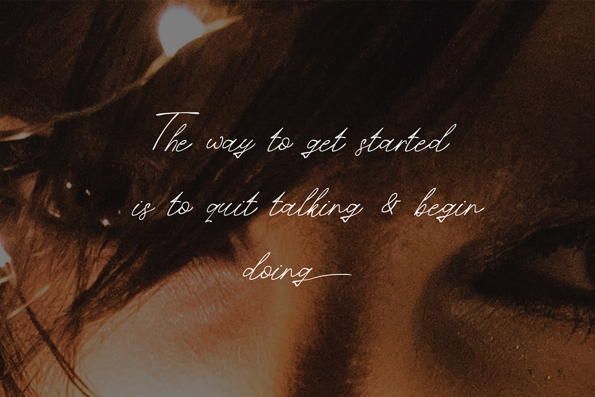Rosanthie Signature Script Font, a Script Font by Anomali Creatype (Photo 10 of 12)