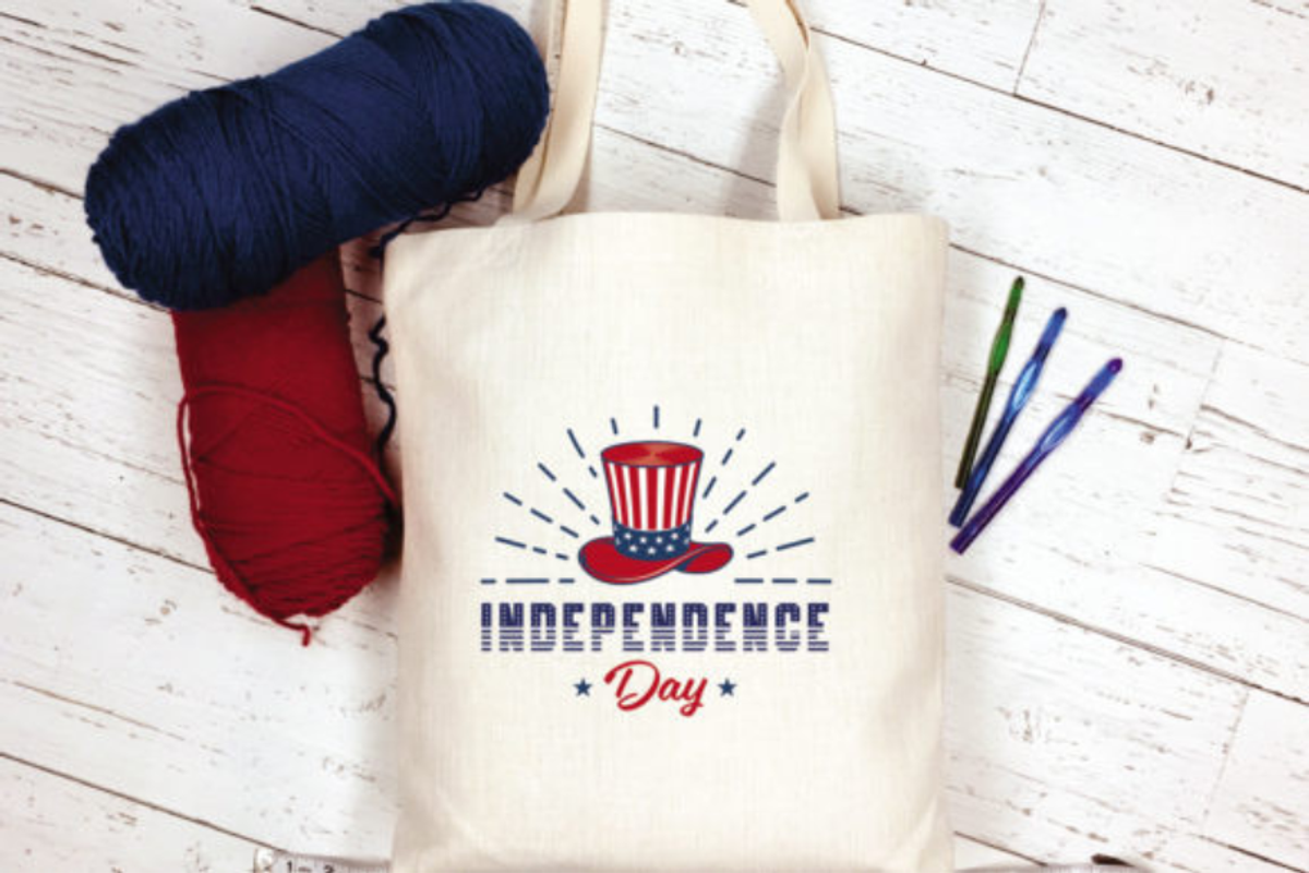 United Star Font  A 4th Of July Font, a Script Font by Milladale (Photo 8 of 10)