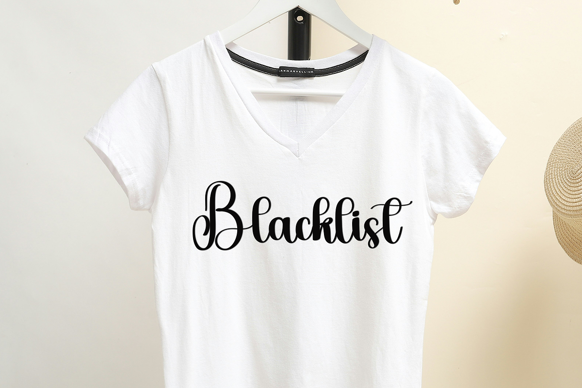 Hey Honest, a Handwritten Font by InermediaSTUDIO (Photo 3 of 8)