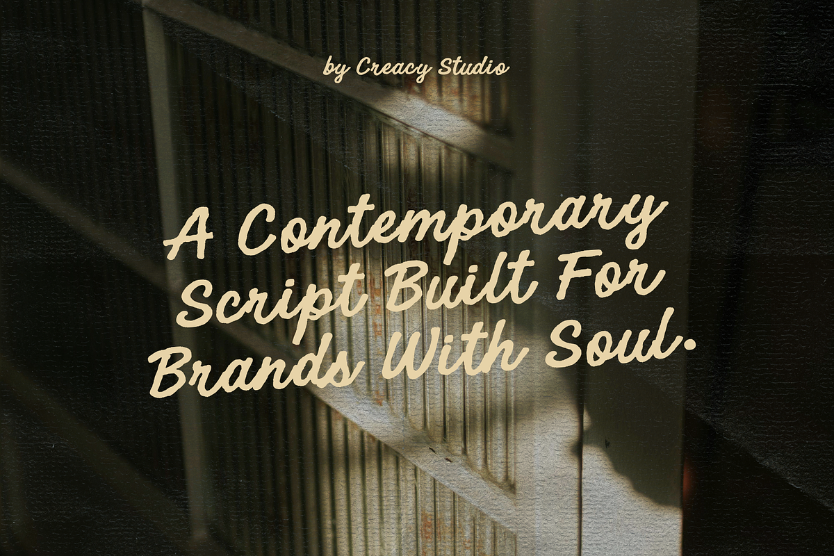 Casa Lienta – Warm Contemporary Font, a Script Font by Creacy Studio (Photo 2 of 8)
