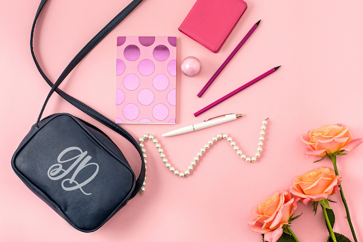Happy Pen - Monogram Font preview 7