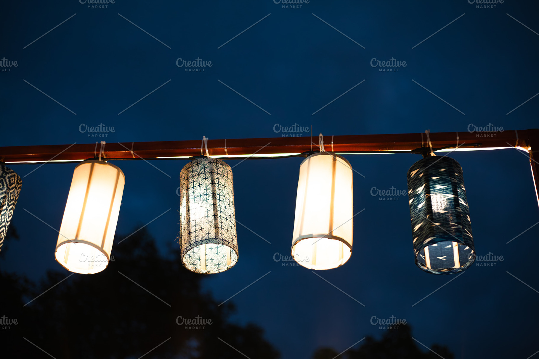 Hanging light bulbs, a Photo by AMMi