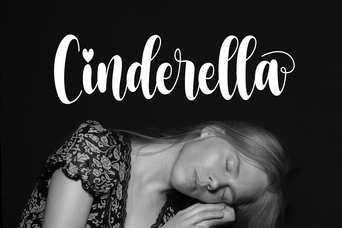 Natasia - Sweet Lovely Font, a Script Font by Artkenza (Photo 3 of 6)
