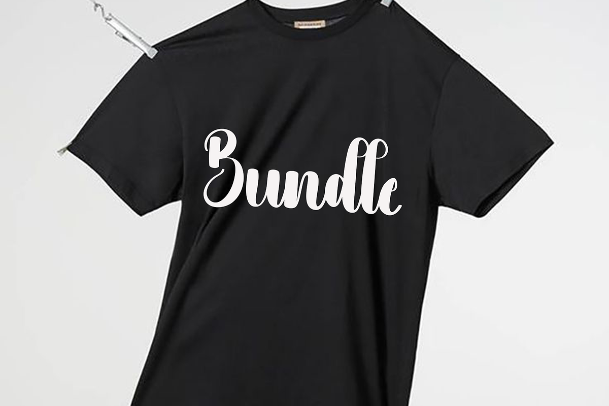 Birthday December, a Handwritten Font by InermediaSTUDIO (Photo 7 of 8)