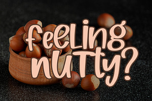 Wild Hazelnut - Handwritten Font