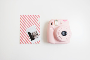 Hero Image Pink Instax / Notebook