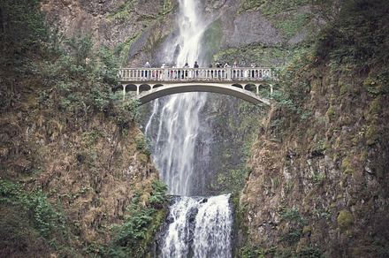 Multnomah falls oregon featuring multnomah, portland, and oregon