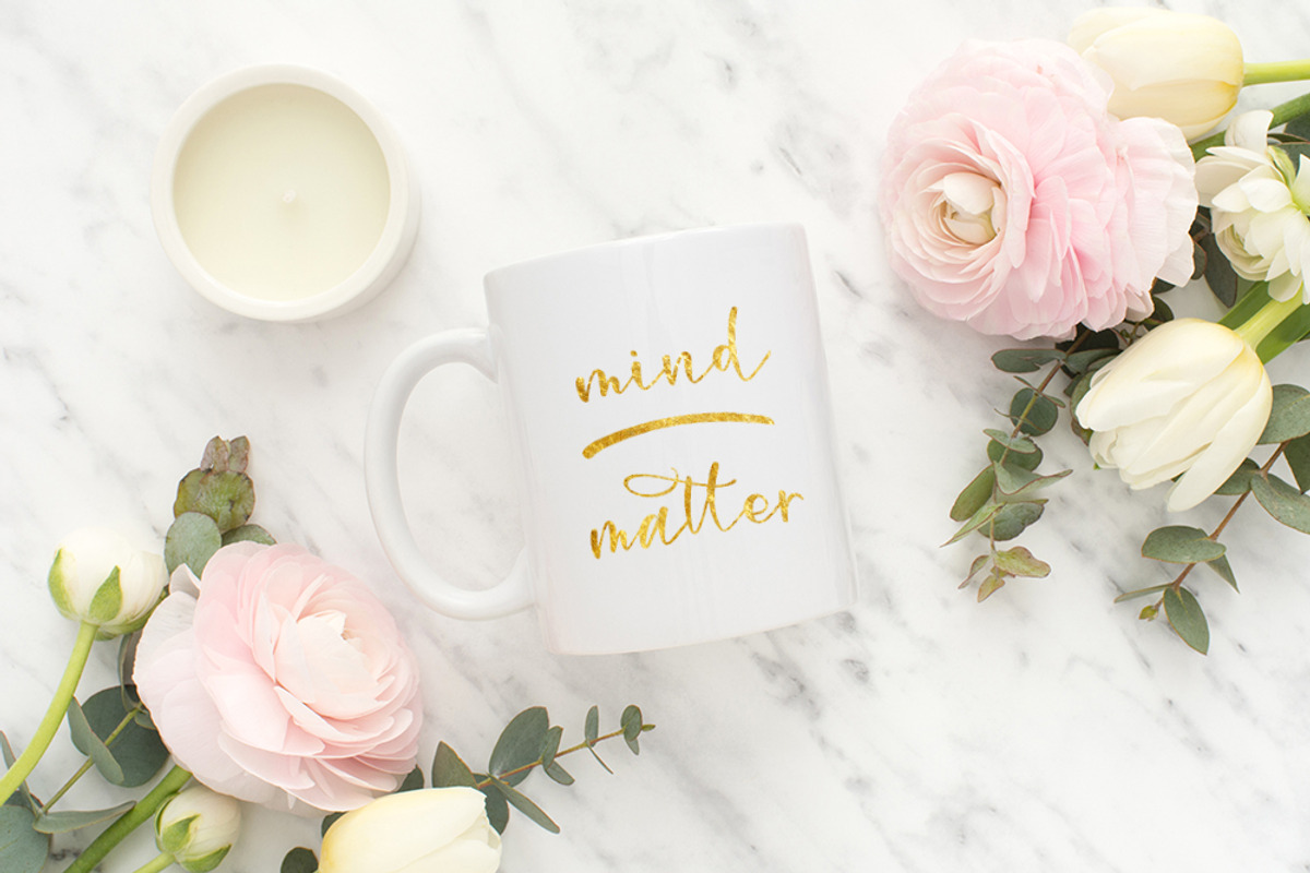 Blooming Heirloom-A Handwritten Font preview 2