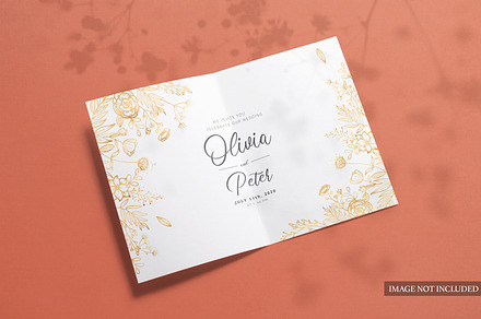 Bi-fold opened Greeting Cards Mockup