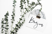 Bordeaux | A Romantic Script, a Script Font by Jen Wagner Co (Thumbnail 2 of 13)