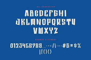 Emivast Summer Display Font