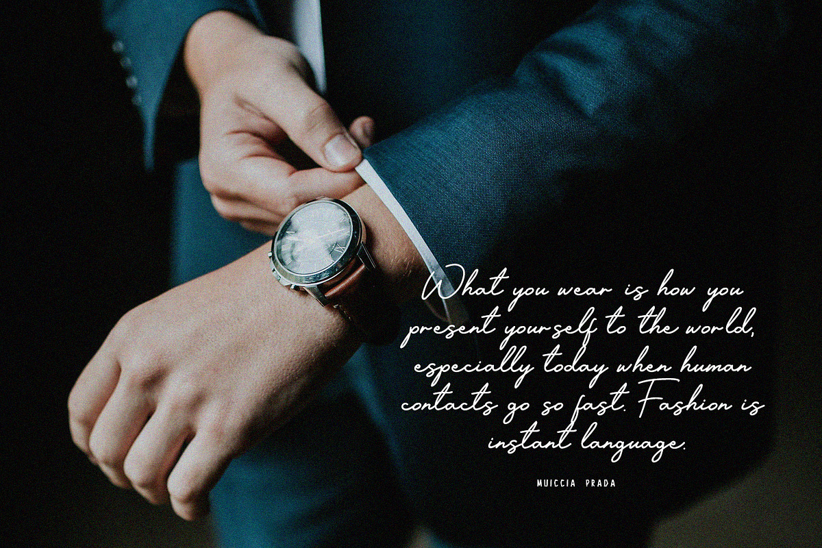 Designer Signature Font preview 5