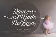 Kaylar - Elegant Script & Serif, a Script Font by Letterhend Studio (Thumbnail 4 of 10)