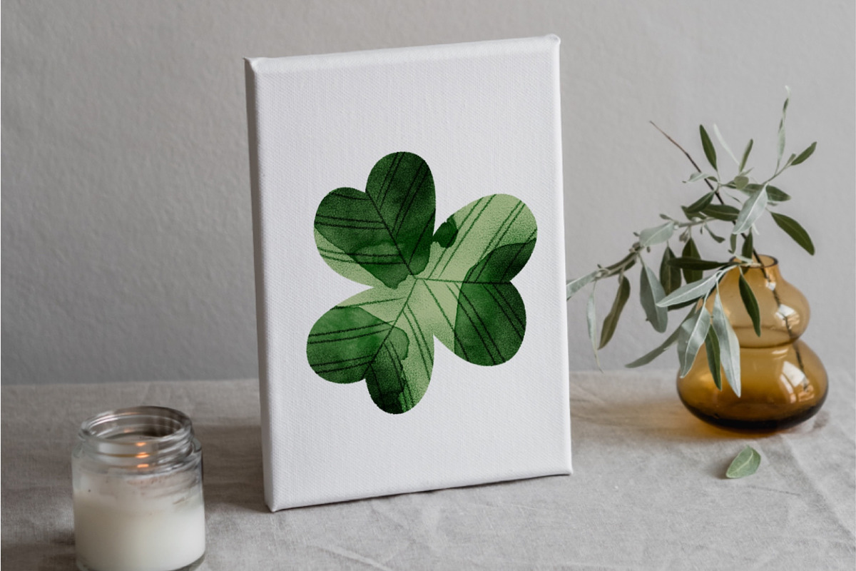10 Shamrocks and a Seamless Pattern, an Object Illustration by Helga Wigandt (Photo 5 of 6)