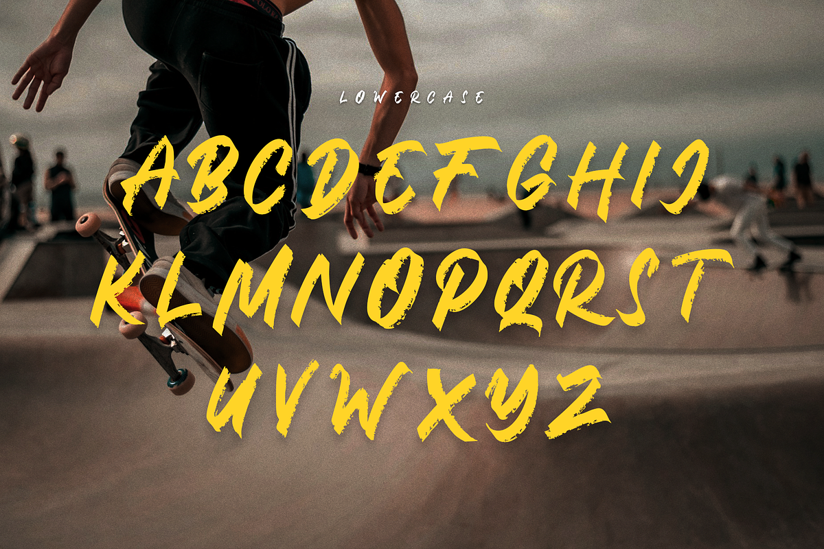 Brasskent - Brush Handwritten Font, a Handwritten Font by Maenjari Std (Photo 4 of 10)