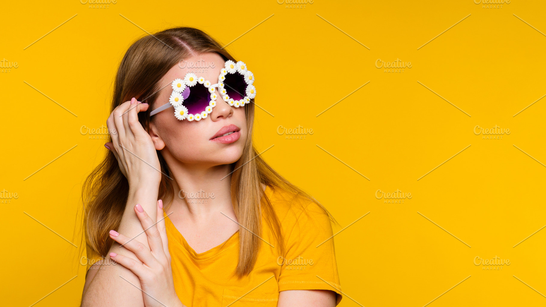 Girl in stylish sunglasses, a Beauty & Fashion Photo by Elena Vagengeim