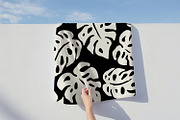 White Monstera Leaves, a Pattern Graphic by MalyskaStudio (Thumbnail 11 of 19)