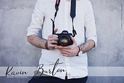Jalsony, a Script Font by Larin Type Co. (Thumbnail 3 of 8)